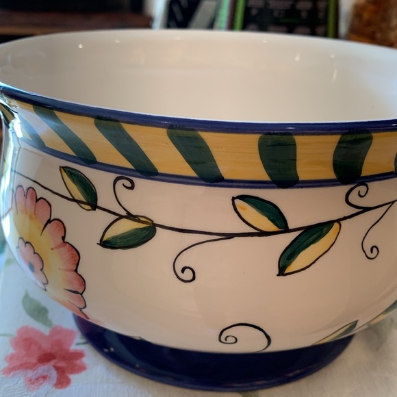 Hand Painted Decorative Bowl. - Picture 5 of 9